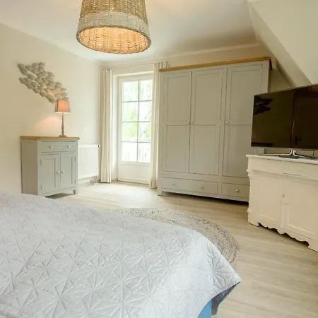 Achtern Diek Haus 2a Holiday home *